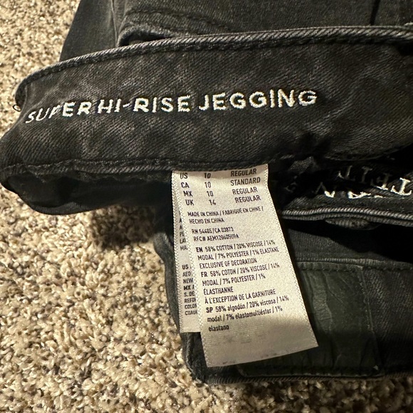 American Eagle Super High Rise Jegging - Picture 4 of 5